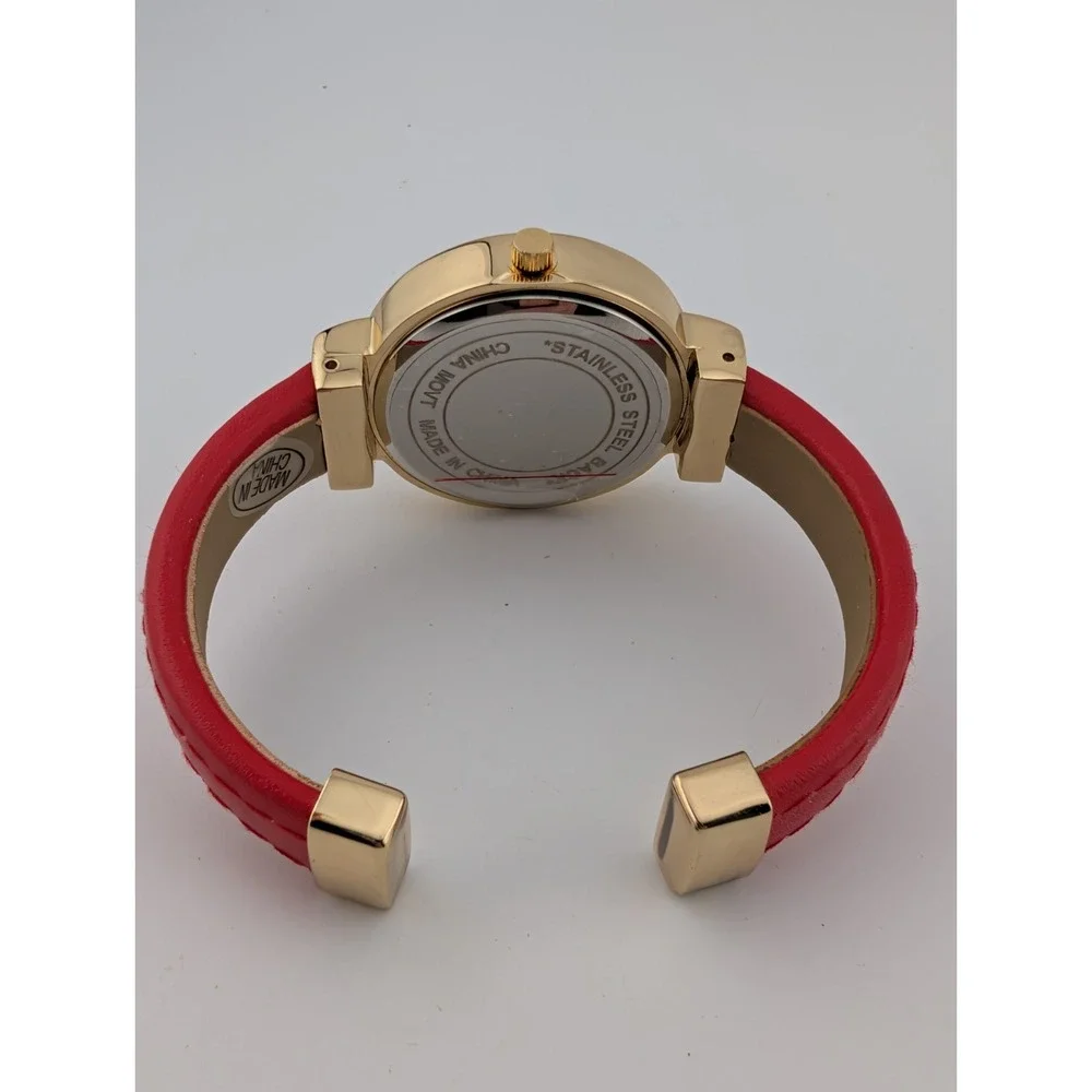 Women's Red/Green Plaid Dial Watch Gold 35mm Case Red Bangle Band- New Battery